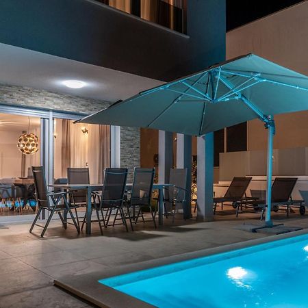 Villa DEA mit privatem beheiztem Pool Vrsi Exterior foto