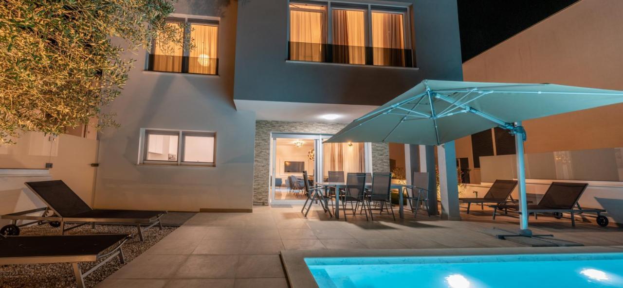 Villa DEA mit privatem beheiztem Pool Vrsi Exterior foto