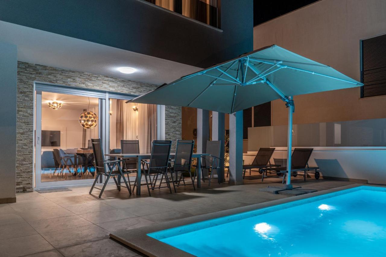 Villa DEA mit privatem beheiztem Pool Vrsi Exterior foto